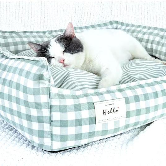 Checkered Pet Bed Sofa for Smaller Dogs & Cats