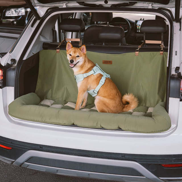 Chessboard-Pattern Comfy Car Seat Bed for Large Dogs