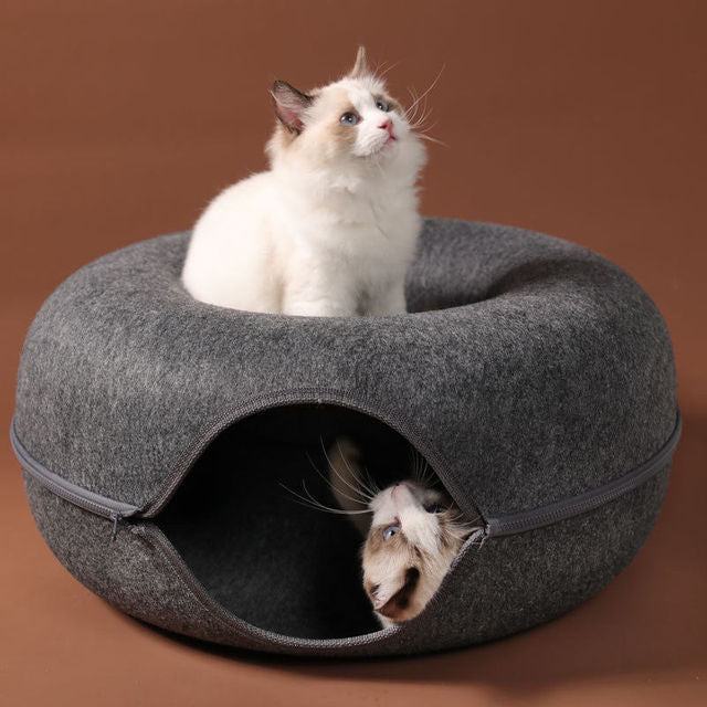 Donut-Shaped Interactive Cat Bed Tunnel