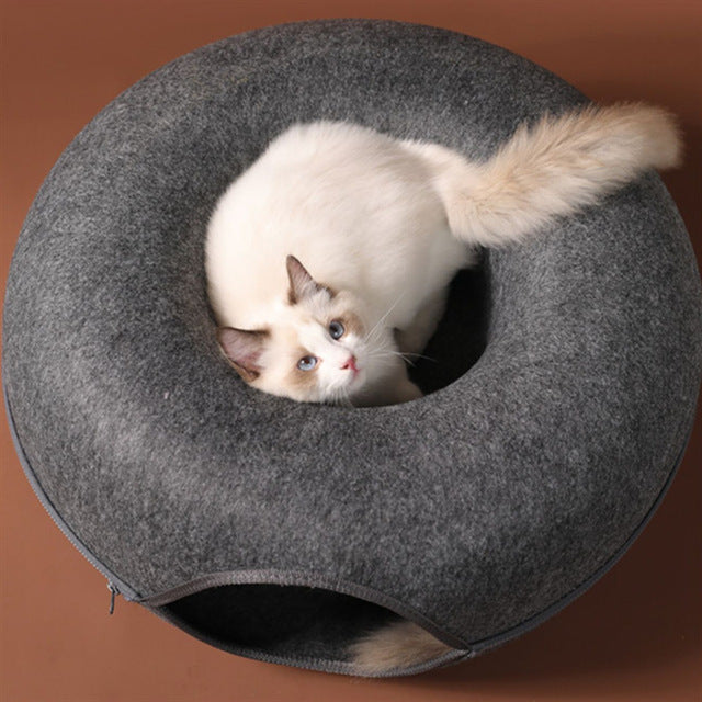 Donut-Shaped Interactive Cat Bed Tunnel