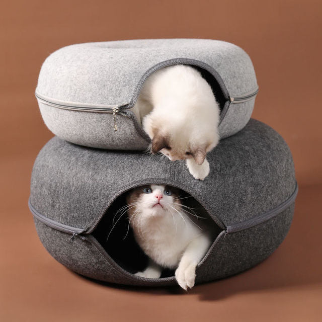Donut-Shaped Interactive Cat Bed Tunnel