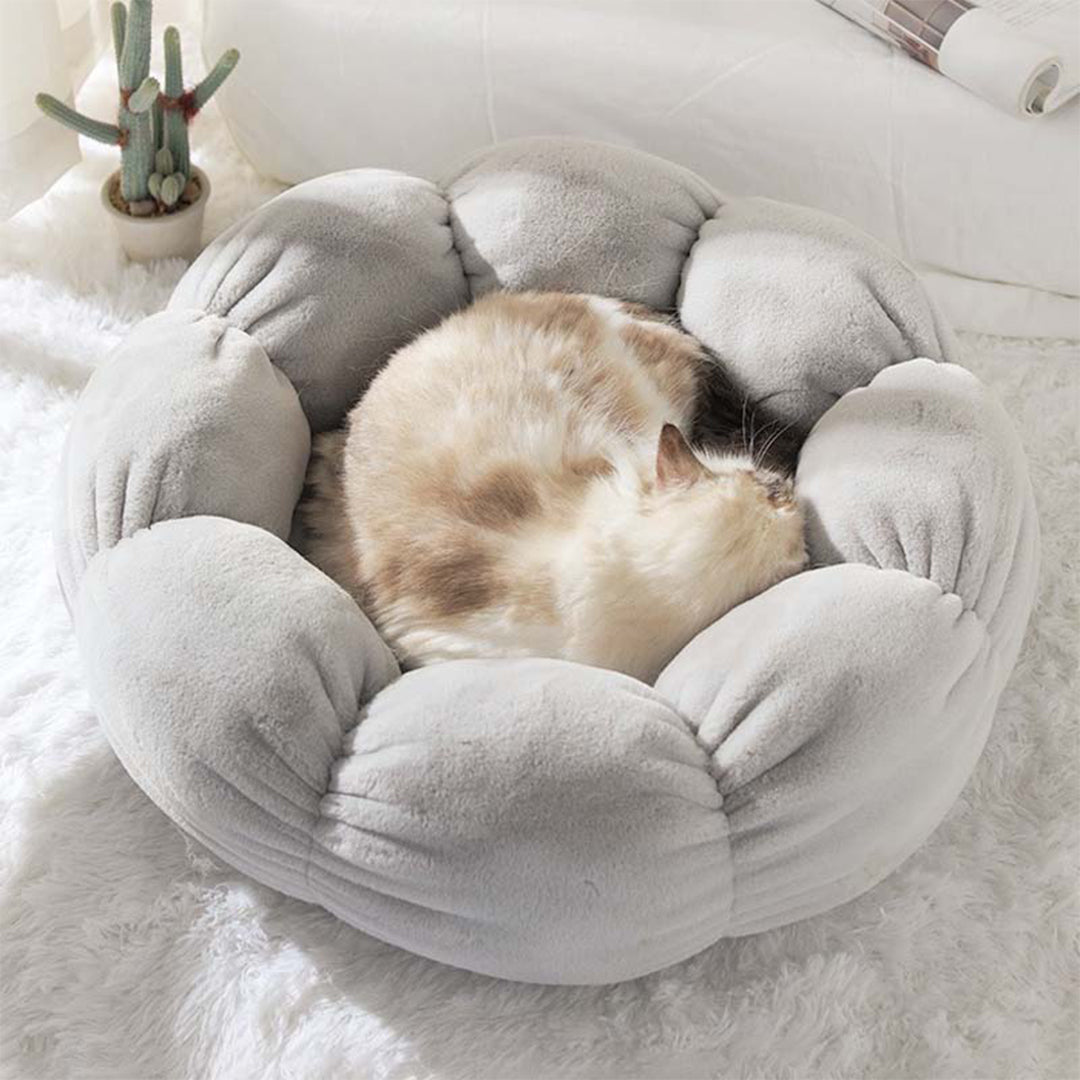 Flower-Shaped Cat Bed Nest
