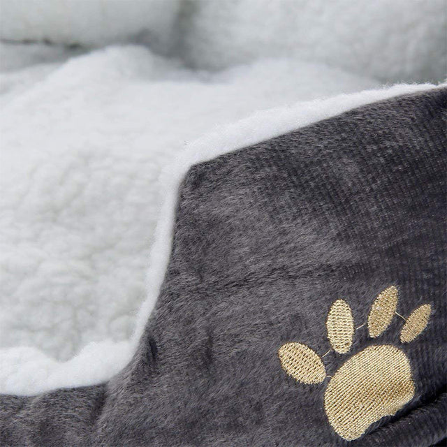 Ultra-Cosy Plush Dog Bed