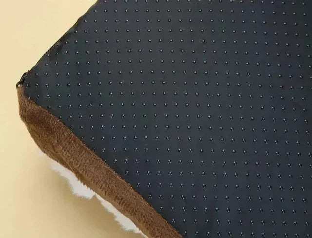 Ultra-Cosy Winter Calming Dog Bed with Removable Zipped Cover