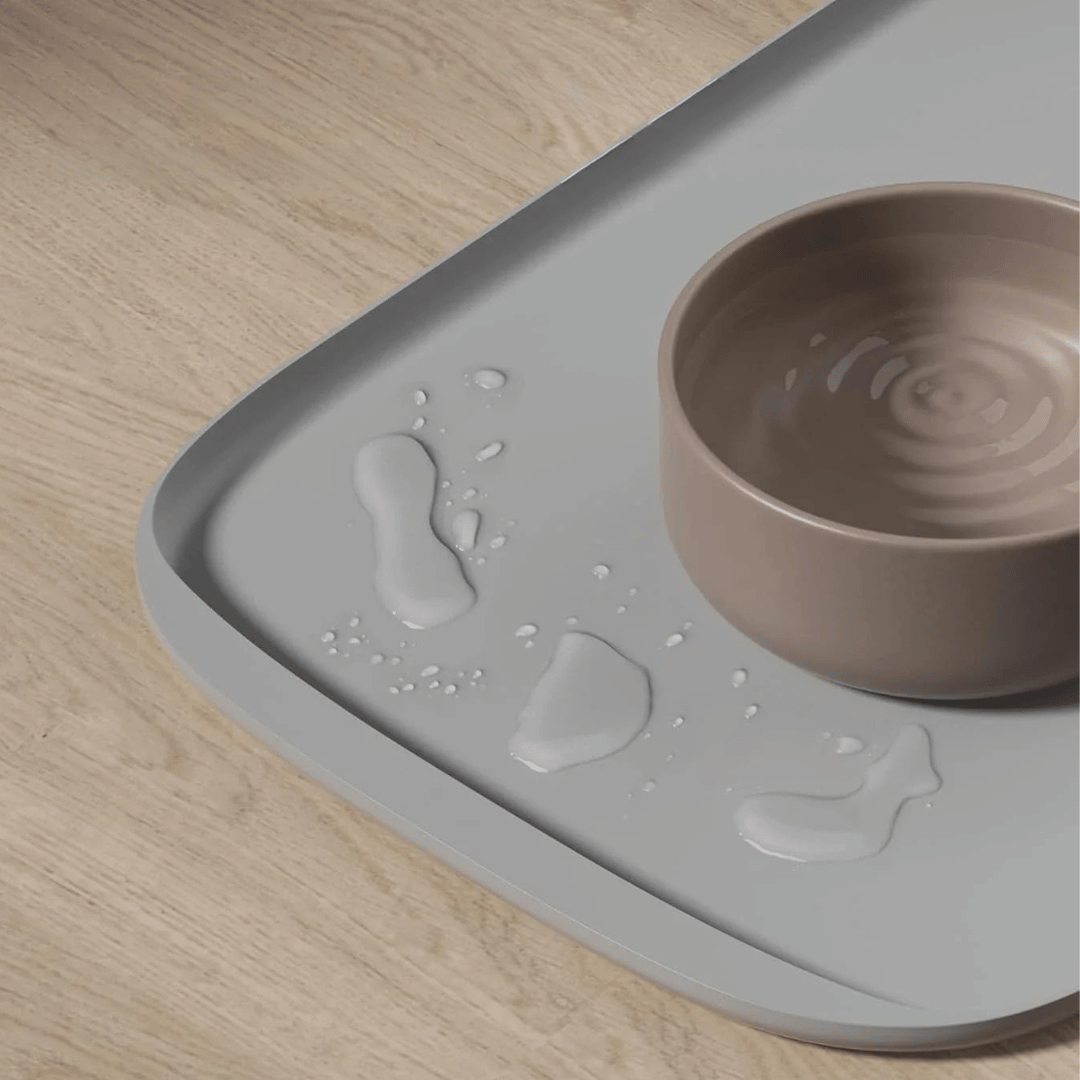 No-Spill Silicone Cat Food & Dog Bowl Mat with Raised Edges
